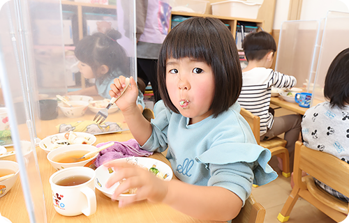 給食